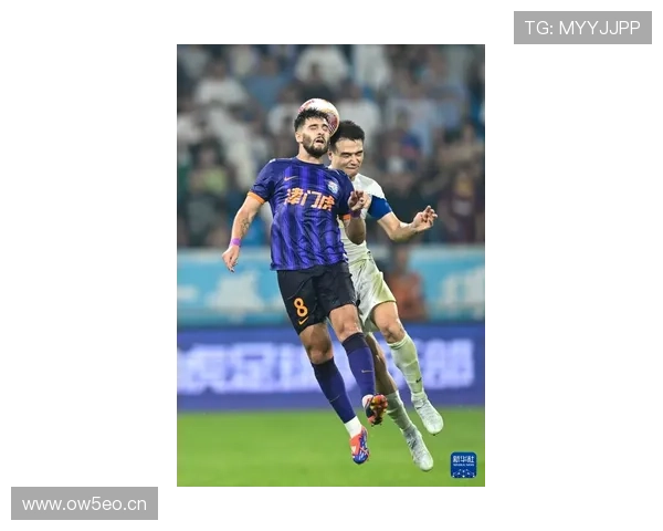 卡瓦哈尔与耶雷米拼抢时受伤，后者表达支持：加油，队长！